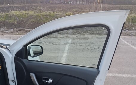 Renault Logan II, 2016 год, 690 000 рублей, 12 фотография