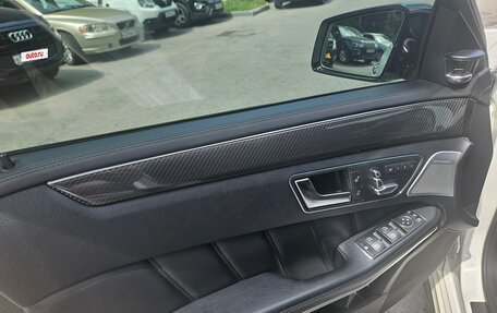 Mercedes-Benz E-Класс AMG, 2013 год, 3 320 000 рублей, 19 фотография