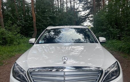 Mercedes-Benz C-Класс, 2018 год, 2 300 000 рублей, 5 фотография