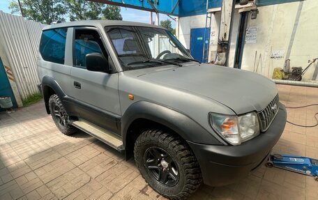 Toyota Land Cruiser Prado 90 рестайлинг, 1997 год, 1 350 000 рублей, 6 фотография