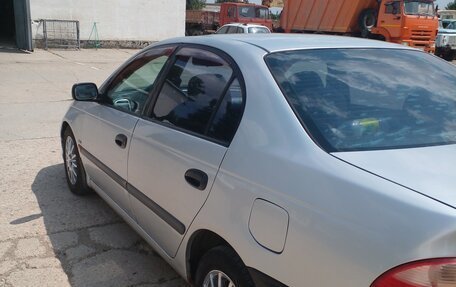 Toyota Avensis III рестайлинг, 2001 год, 420 000 рублей, 10 фотография