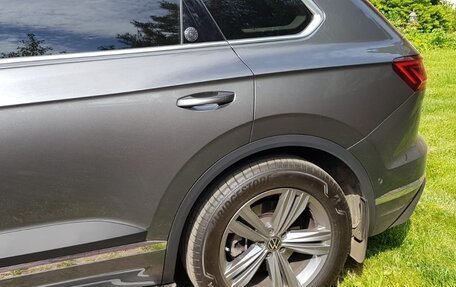 Volkswagen Touareg III, 2020 год, 6 150 000 рублей, 3 фотография