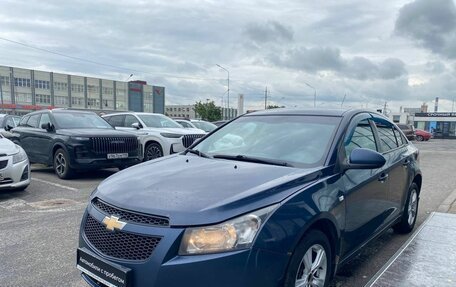 Chevrolet Cruze II, 2010 год, 490 000 рублей, 3 фотография