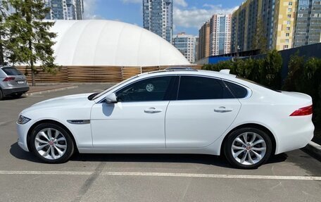 Jaguar XF II, 2018 год, 2 170 000 рублей, 8 фотография
