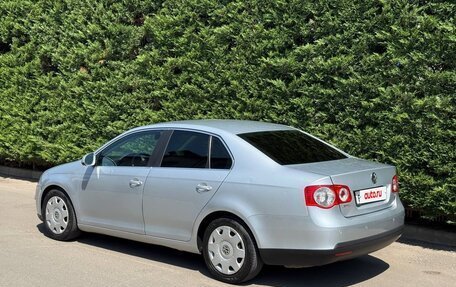Volkswagen Jetta VI, 2008 год, 650 000 рублей, 3 фотография