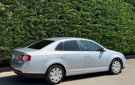 Volkswagen Jetta VI, 2008 год, 650 000 рублей, 5 фотография