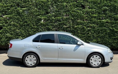 Volkswagen Jetta VI, 2008 год, 650 000 рублей, 6 фотография
