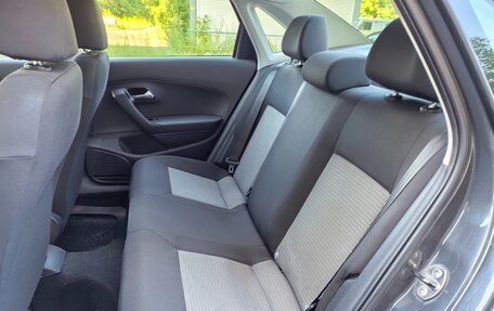Volkswagen Polo VI (EU Market), 2011 год, 650 000 рублей, 12 фотография