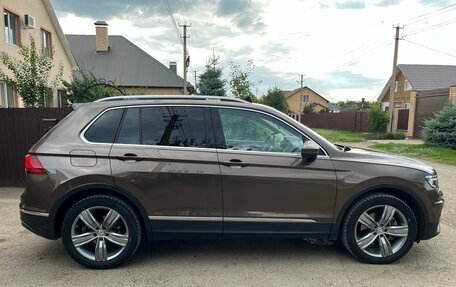 Volkswagen Tiguan II, 2017 год, 2 680 000 рублей, 4 фотография