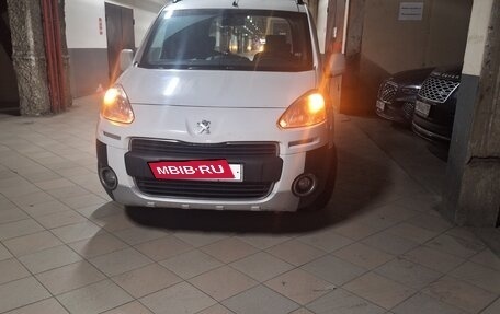 Peugeot Partner II рестайлинг 2, 2013 год, 555 000 рублей, 3 фотография