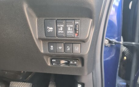 Honda Freed II, 2017 год, 1 700 000 рублей, 15 фотография