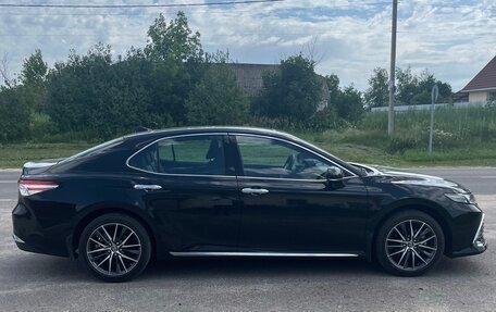 Toyota Camry, 2023 год, 3 955 000 рублей, 4 фотография
