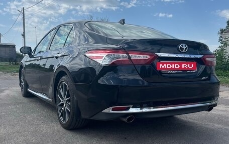 Toyota Camry, 2023 год, 3 955 000 рублей, 6 фотография