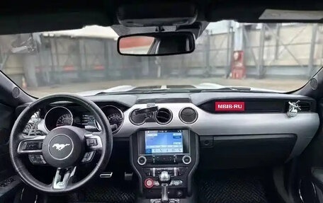 Ford Mustang VI рестайлинг, 2022 год, 2 750 111 рублей, 8 фотография
