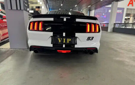 Ford Mustang VI рестайлинг, 2022 год, 2 750 111 рублей, 15 фотография