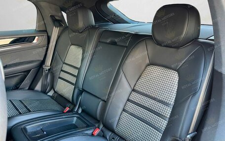 Porsche Cayenne III, 2025 год, 21 000 000 рублей, 16 фотография