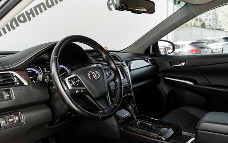 Toyota Camry, 2015 год, 2 150 000 рублей, 11 фотография