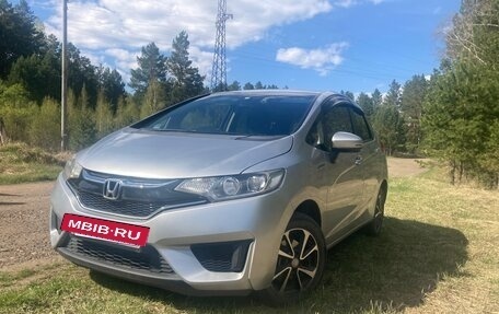 Honda Fit III, 2016 год, 860 000 рублей, 4 фотография