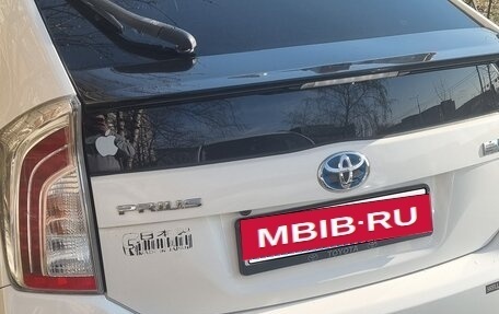 Toyota Prius, 2012 год, 1 050 000 рублей, 6 фотография