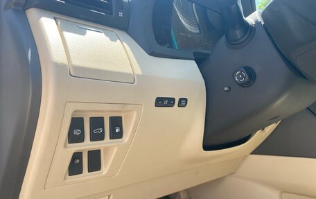 Lexus RX III, 2011 год, 1 930 000 рублей, 18 фотография