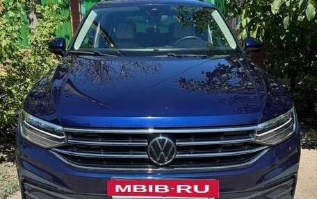 Volkswagen Tiguan II, 2022 год, 3 500 000 рублей, 2 фотография
