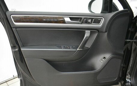 Volkswagen Touareg III, 2012 год, 1 699 000 рублей, 8 фотография