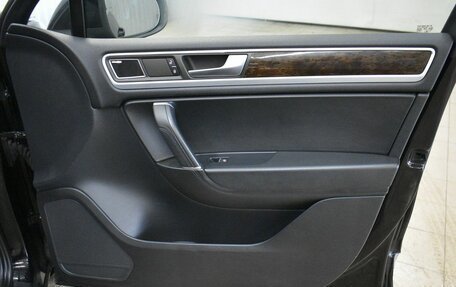 Volkswagen Touareg III, 2012 год, 1 699 000 рублей, 13 фотография