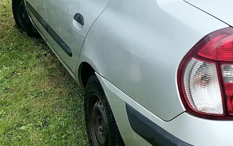 Renault Symbol I, 2005 год, 300 000 рублей, 18 фотография