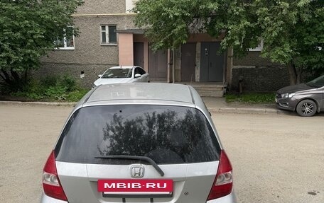 Honda Fit III, 2003 год, 390 000 рублей, 8 фотография