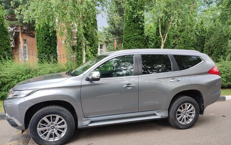 Mitsubishi Pajero Sport III рестайлинг, 2018 год, 2 850 000 рублей, 2 фотография