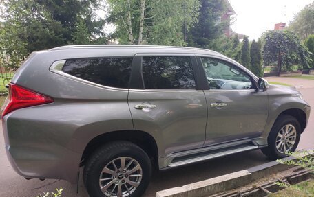 Mitsubishi Pajero Sport III рестайлинг, 2018 год, 2 850 000 рублей, 10 фотография