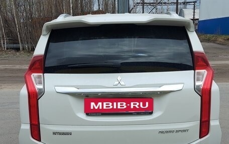 Mitsubishi Pajero Sport III рестайлинг, 2018 год, 3 500 000 рублей, 2 фотография