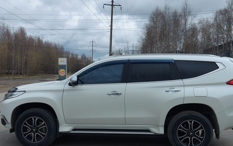 Mitsubishi Pajero Sport III рестайлинг, 2018 год, 3 500 000 рублей, 4 фотография