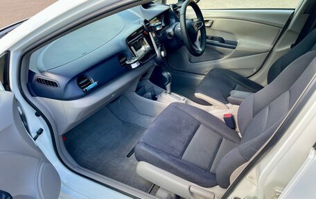 Honda Insight II рестайлинг, 2010 год, 950 000 рублей, 16 фотография