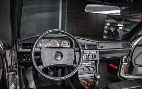 Mercedes-Benz 190 (W201), 1985 год, 17 000 000 рублей, 5 фотография