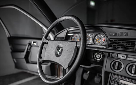 Mercedes-Benz 190 (W201), 1985 год, 17 000 000 рублей, 8 фотография
