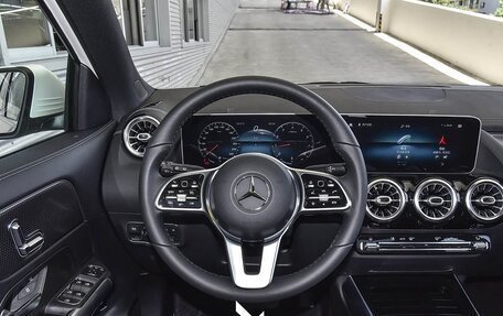 Mercedes-Benz GLA, 2021 год, 2 610 000 рублей, 9 фотография