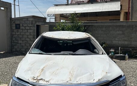 Toyota Camry, 2017 год, 1 250 000 рублей, 2 фотография