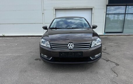 Volkswagen Passat B7, 2012 год, 1 049 000 рублей, 5 фотография