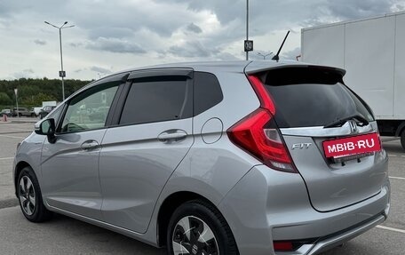 Honda Fit III, 2018 год, 1 350 000 рублей, 4 фотография