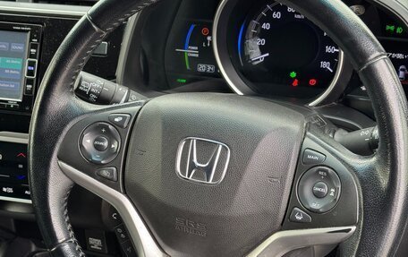 Honda Fit III, 2018 год, 1 350 000 рублей, 16 фотография
