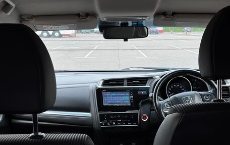 Honda Fit III, 2018 год, 1 350 000 рублей, 13 фотография