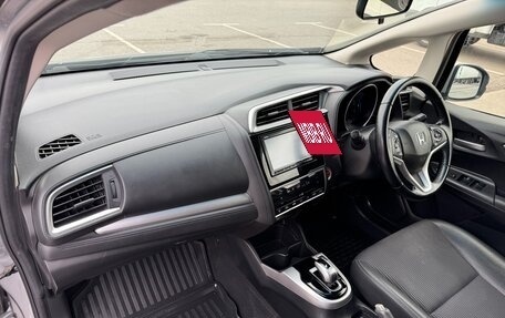 Honda Fit III, 2018 год, 1 350 000 рублей, 18 фотография