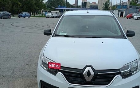 Renault Logan II, 2019 год, 850 000 рублей, 13 фотография