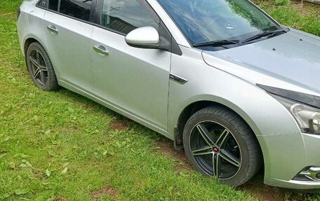 Chevrolet Cruze II, 2012 год, 830 000 рублей, 2 фотография