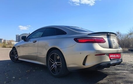 Mercedes-Benz E-Класс, 2017 год, 4 500 000 рублей, 4 фотография