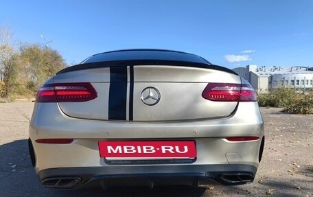 Mercedes-Benz E-Класс, 2017 год, 4 500 000 рублей, 6 фотография