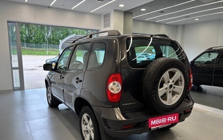 Chevrolet Niva I рестайлинг, 2015 год, 600 000 рублей, 6 фотография