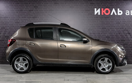 Renault Sandero II рестайлинг, 2021 год, 1 405 000 рублей, 9 фотография