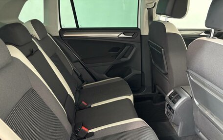 Volkswagen Tiguan II, 2019 год, 2 449 000 рублей, 13 фотография